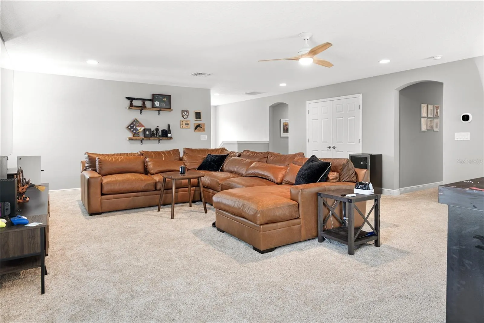 Upstairs Loft and recreation room