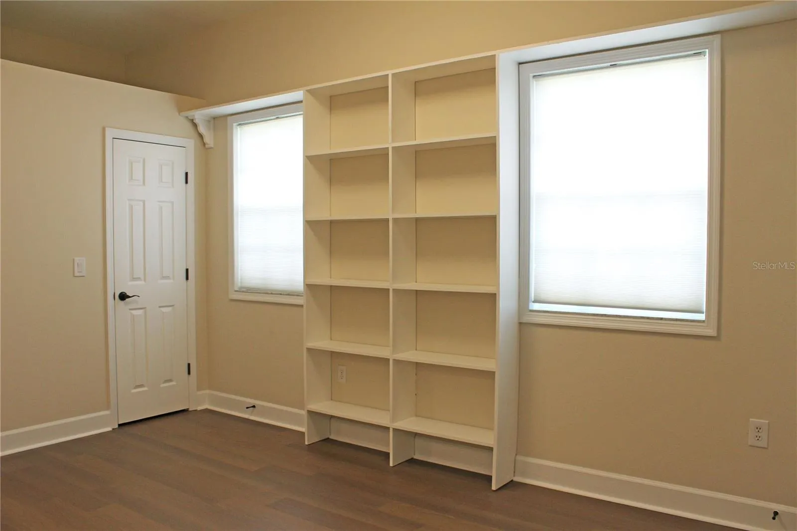 Spare room/guest room/play room behind Jack &amp; Jill