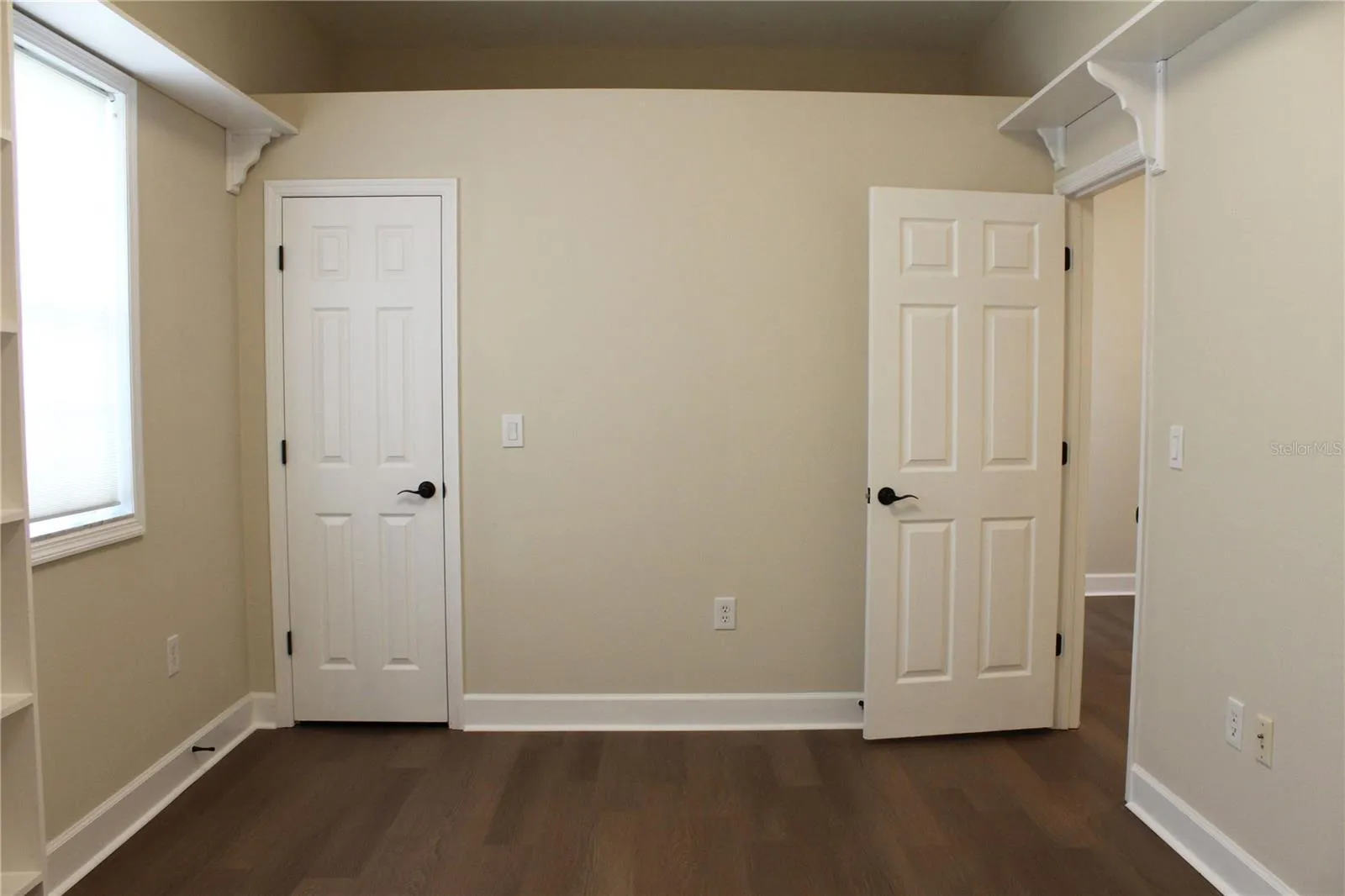 Spare room/guest room/play room behind Jack &amp; Jill
