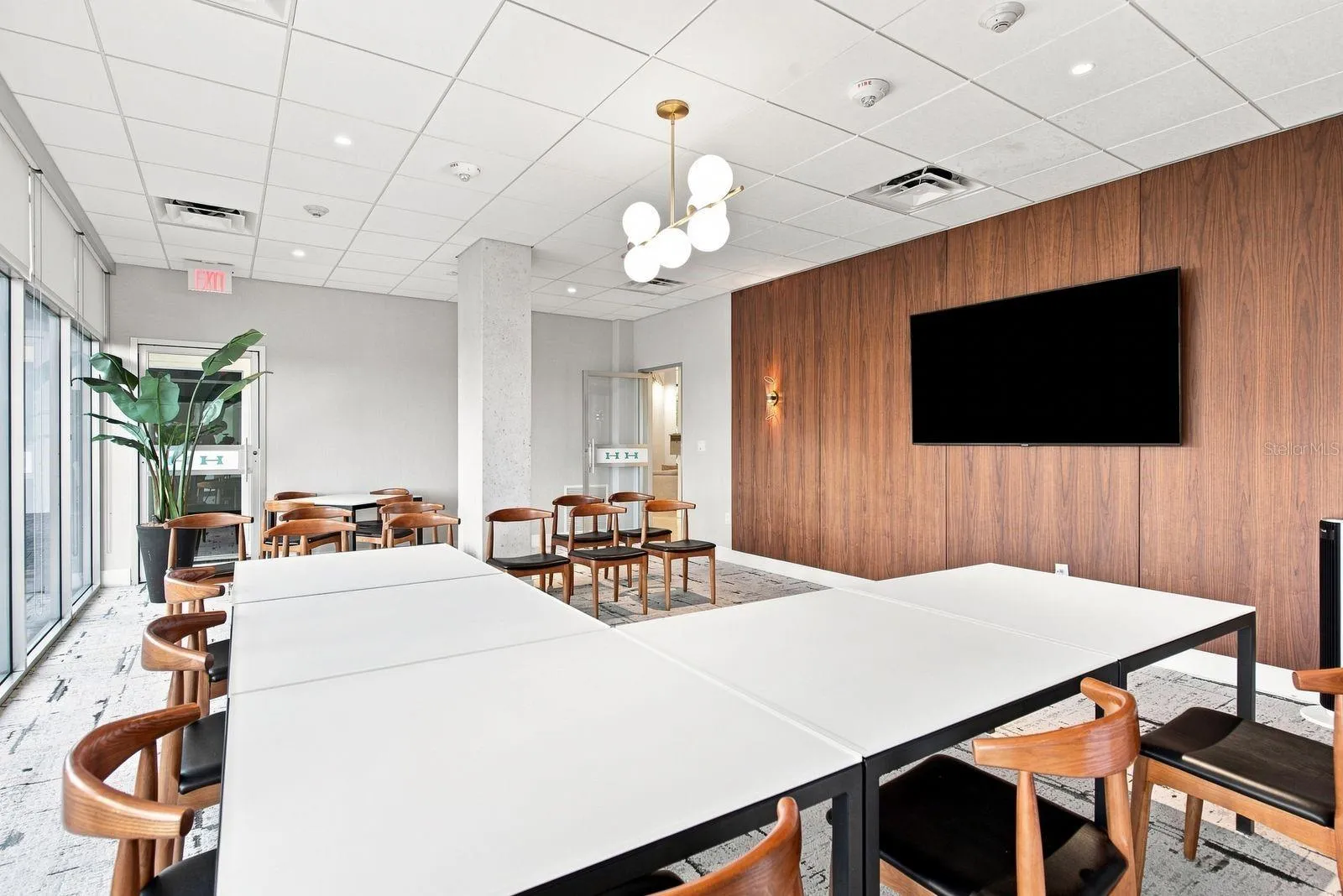 Downstairs Meeting Room