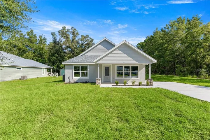 Curb Appeal in Williston Highlands