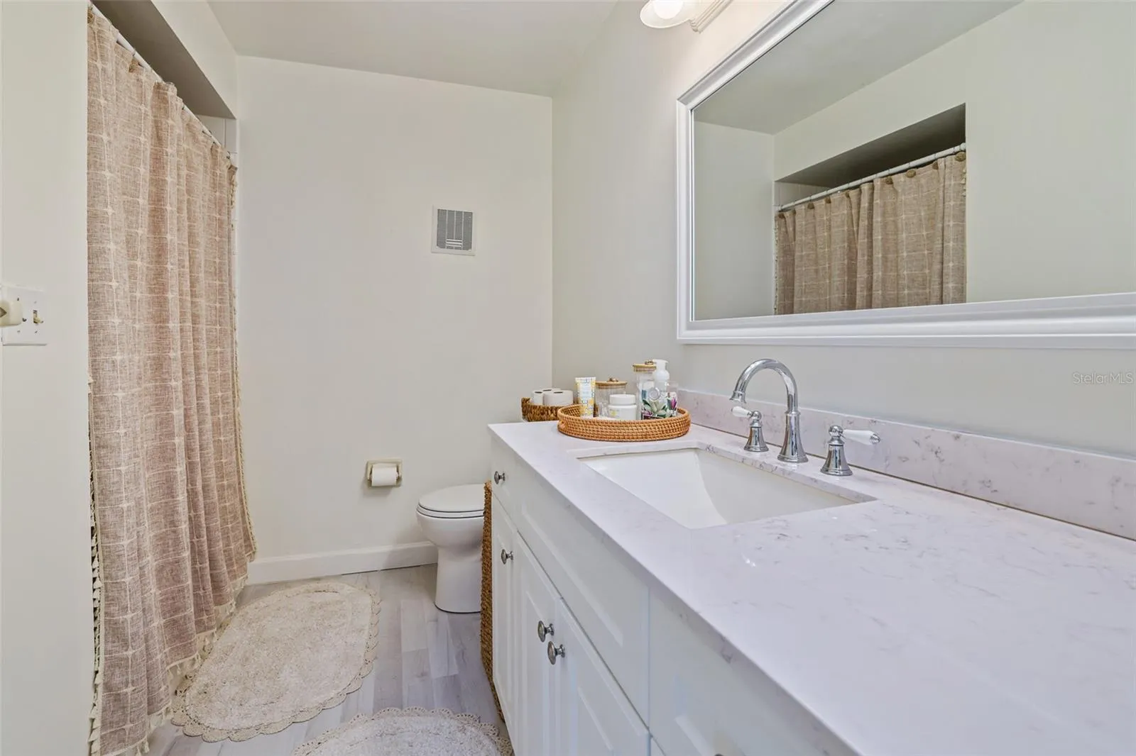Primary En Suite Bath