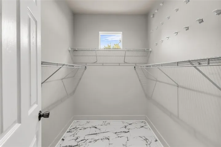 Walk-in closet