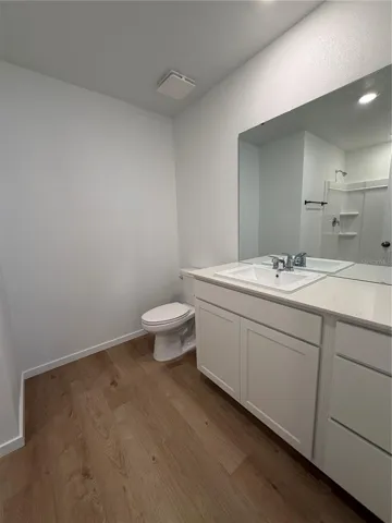Master Room Bathroom