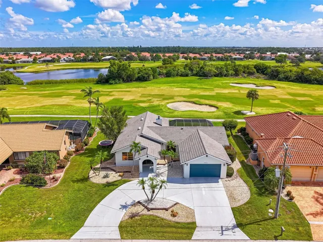HOME SITS ON THE 18TH FAIRWAY