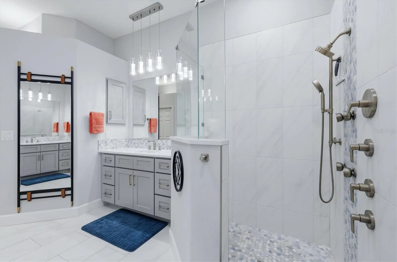 7-nozzle shower
