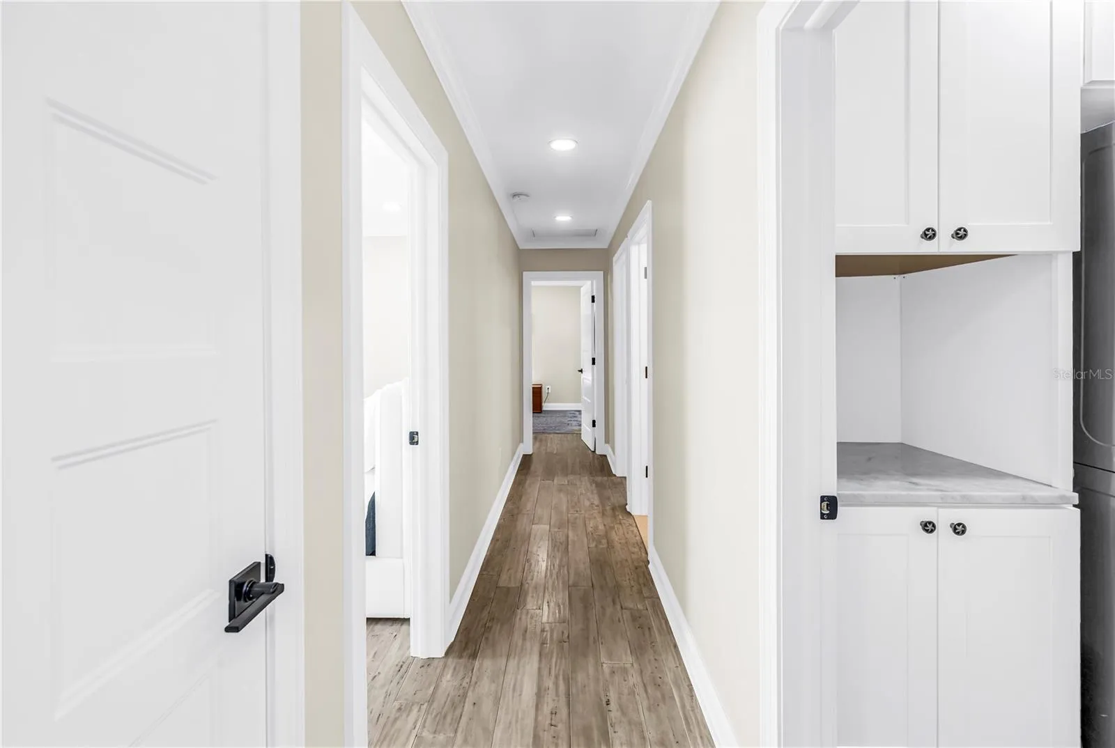 Recessed lighting throughout ALL on dimmers.