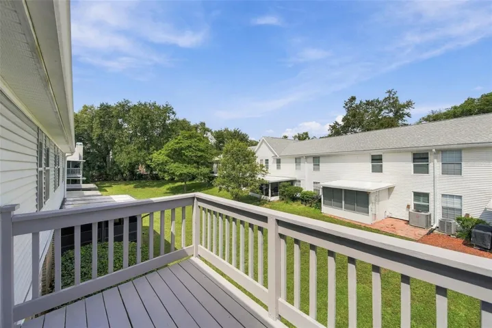 Patio perfect for Florida Fall or sunny sun bathing!