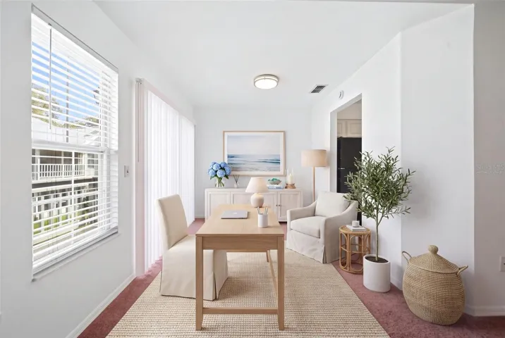 Virtually staged dining room