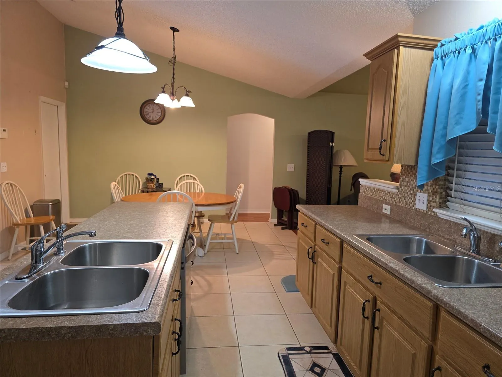 2 Double Sinks