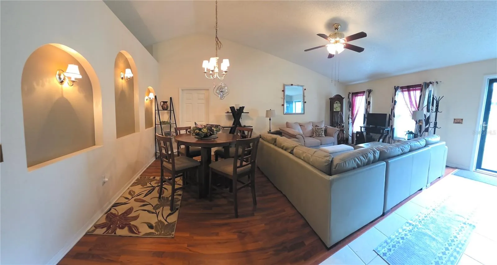 Dining-Living Room Combo