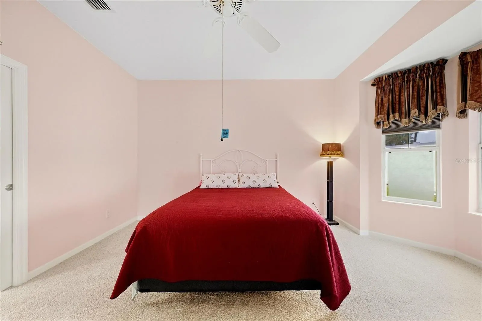Downstairs Primary Ensuite Bedroom