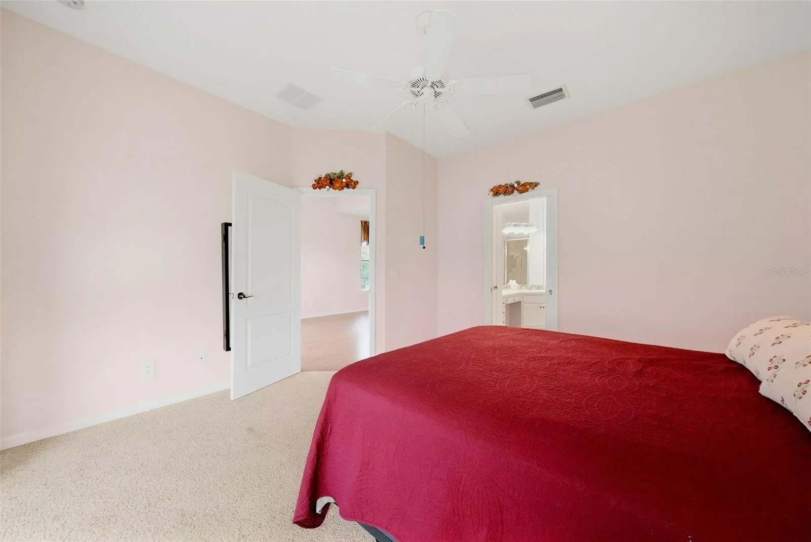 Downstairs Primary Ensuite Bedroom