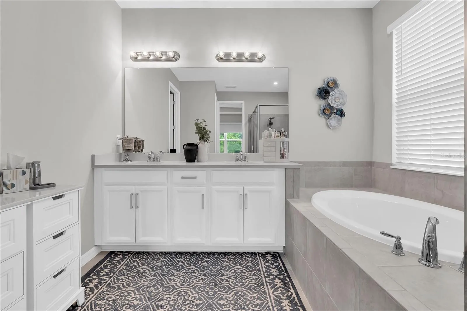 PRIMARY ENSUITE