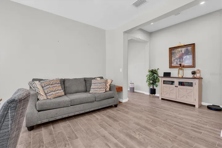FORMAL DINIGN ROOM
