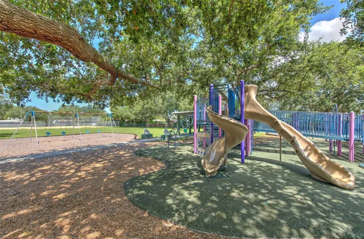Across the street from Palma Ceia Lions Park