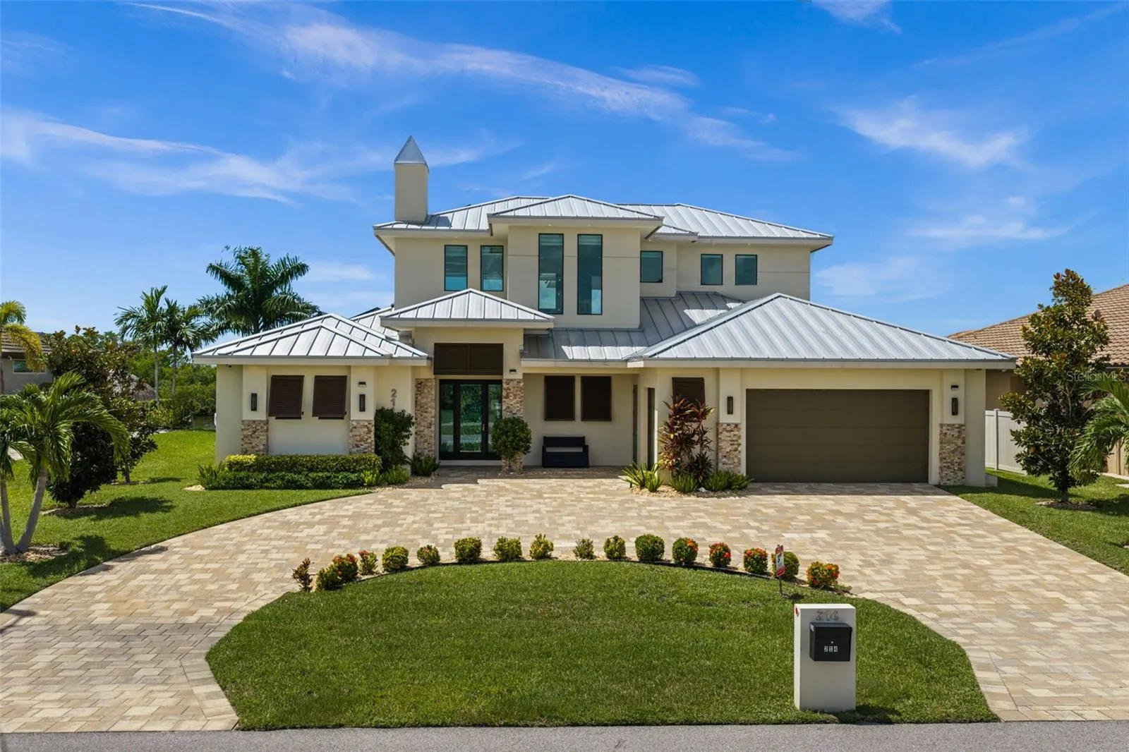 Circle driveway and a commanding presence