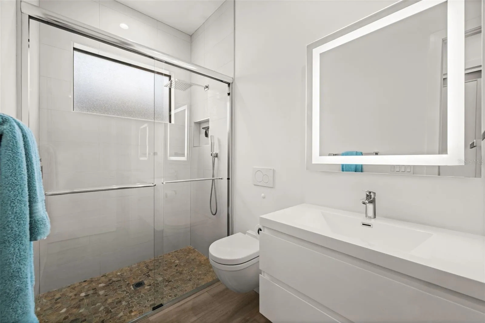 2nd Bedroom Junior Suite Bath