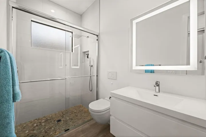 2nd Bedroom Junior Suite Bath