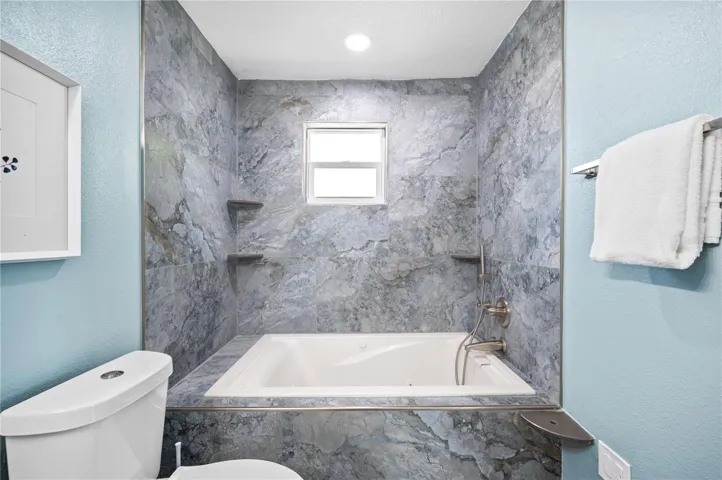 En suite Bathroom 2nd Floor 2A