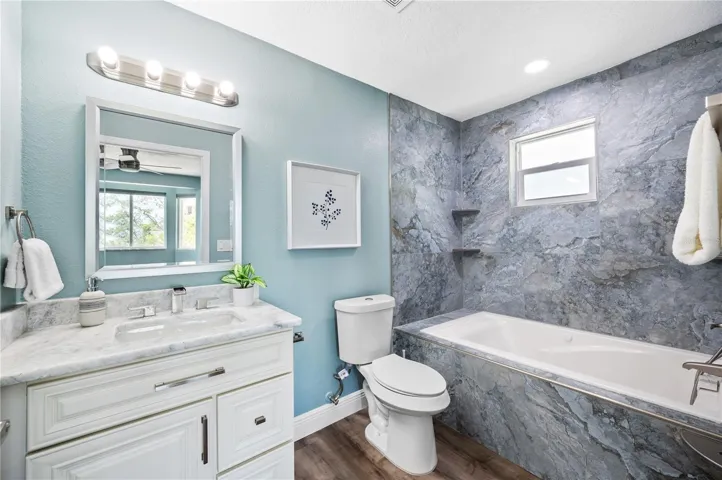 En suite Bathroom 2nd Floor 2