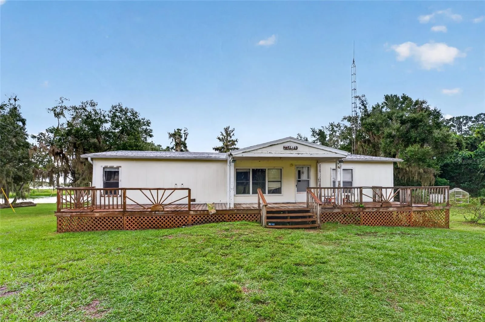 House 5 Exterior