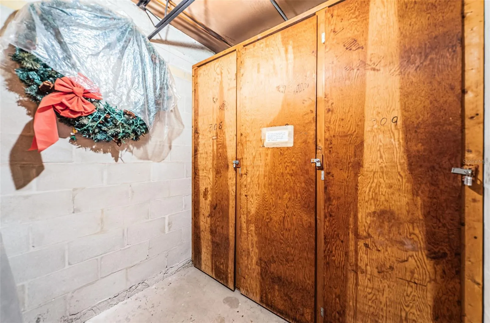 Closet storage