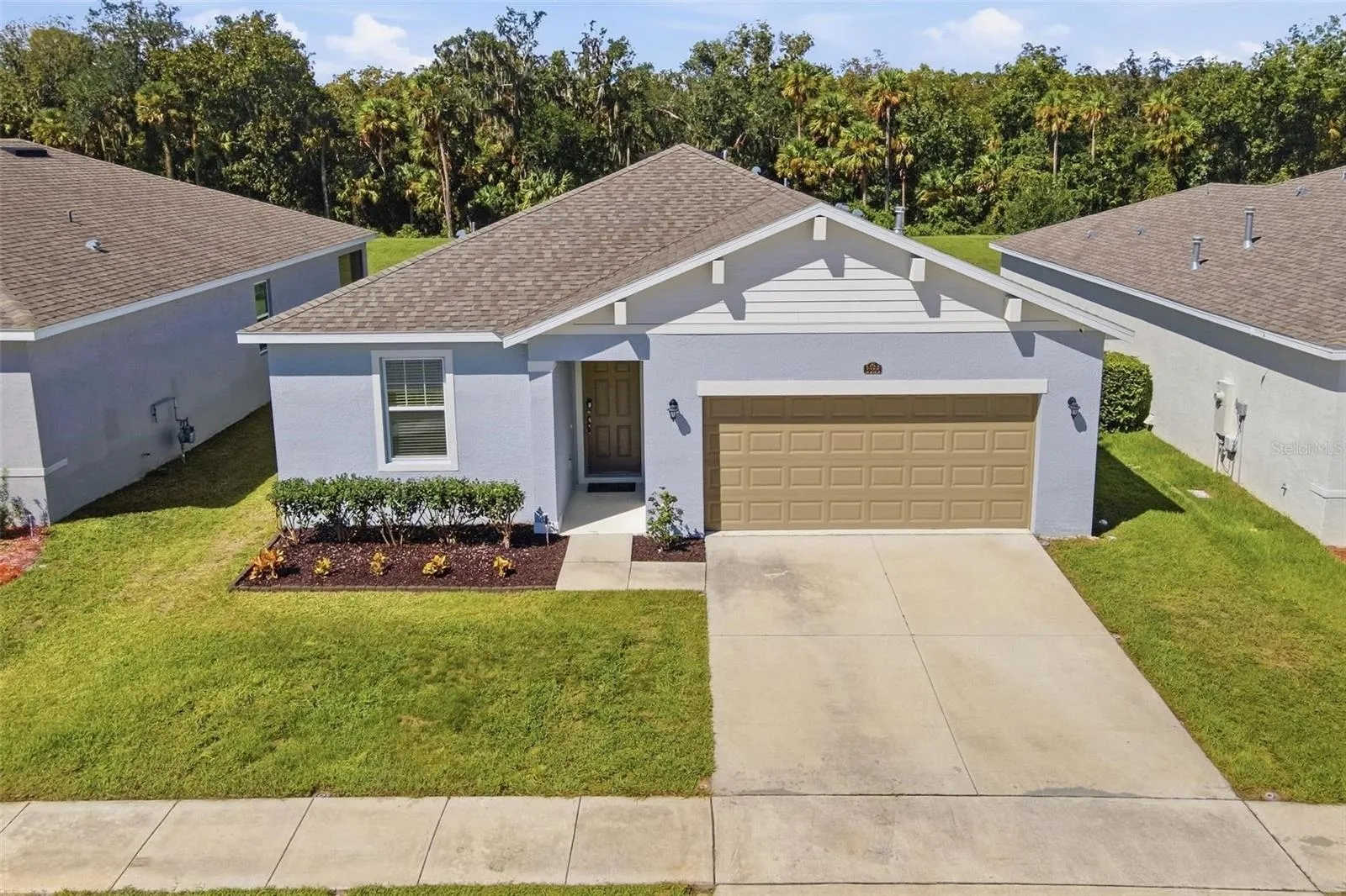 Beautiful curb appeal with welcoming exterior!