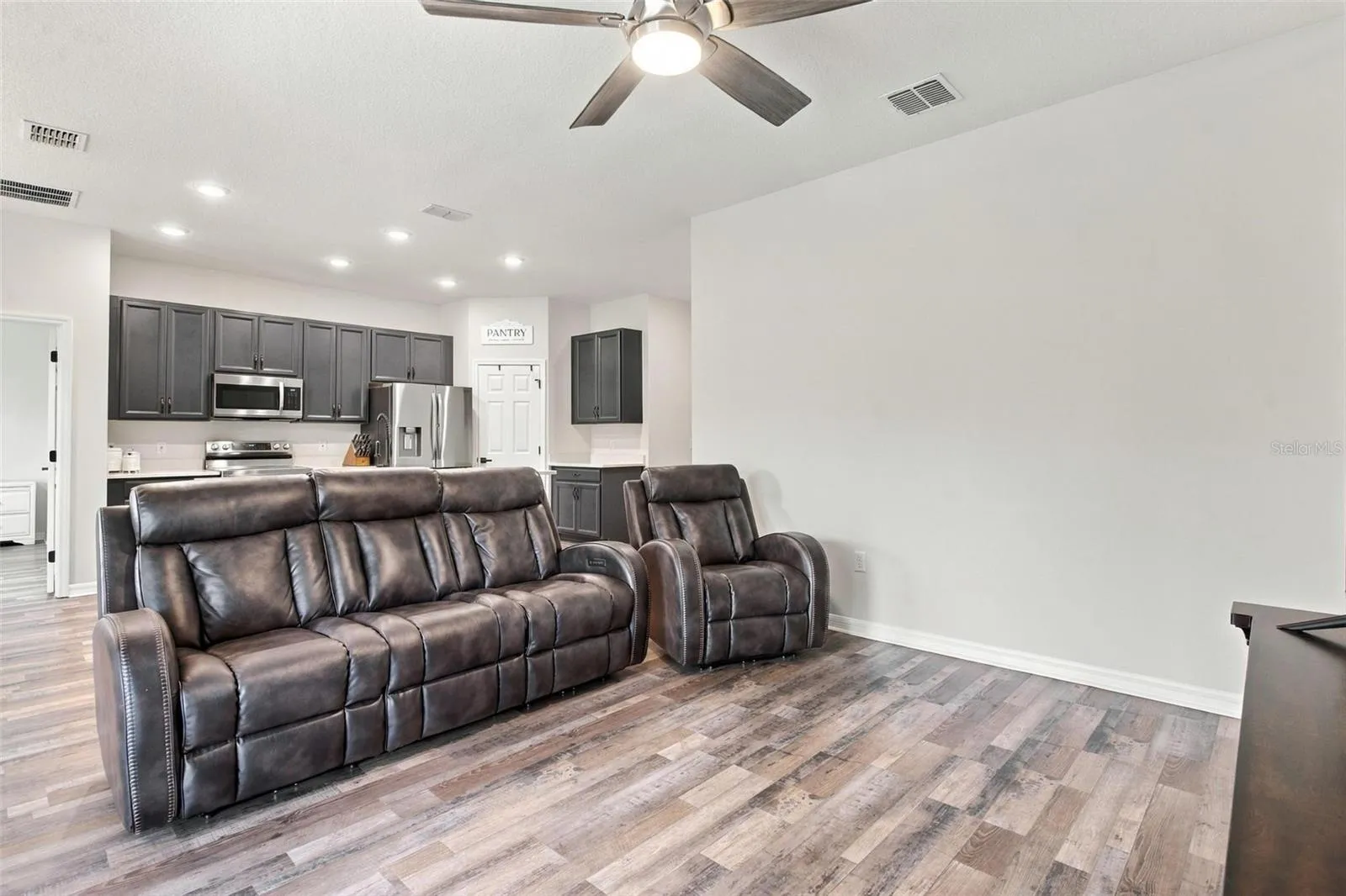 Spacious great room, plenty of room for entertainment!