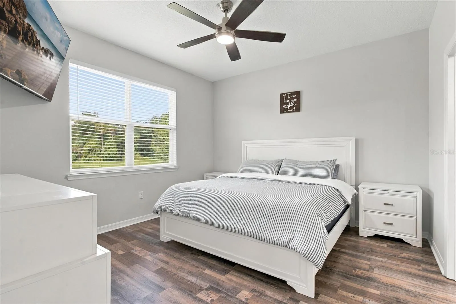 Oversized primary suite