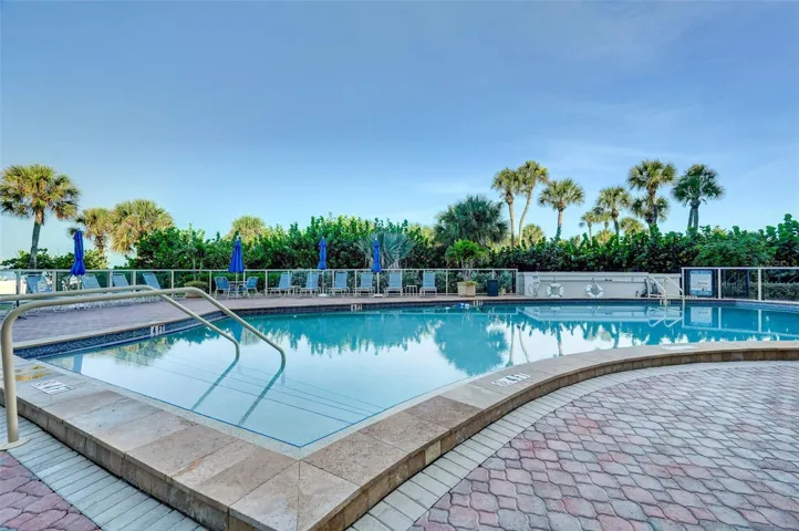 6300 Midnight Pass Rd, unit 1005 Gulf-side Pool