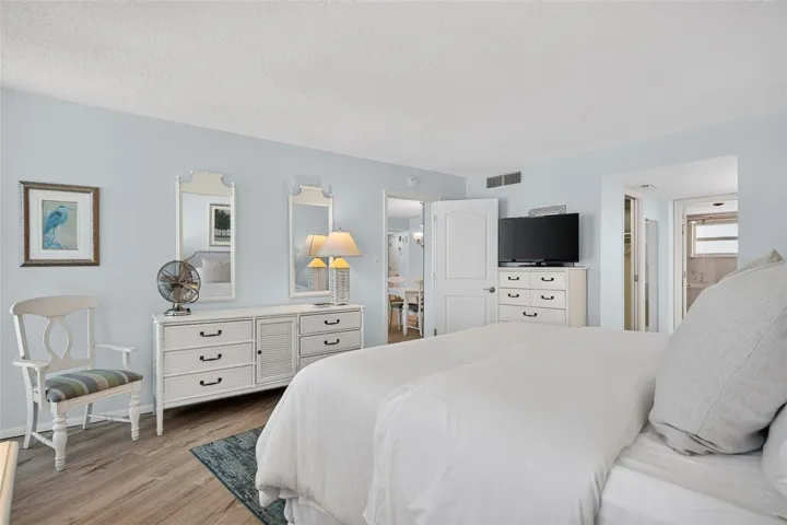 6300 Midnight Pass Rd, unit 1005