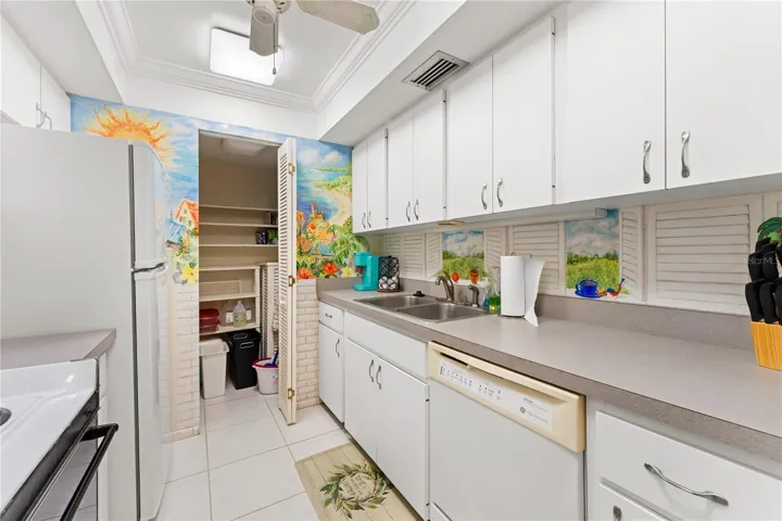 Kitchen area