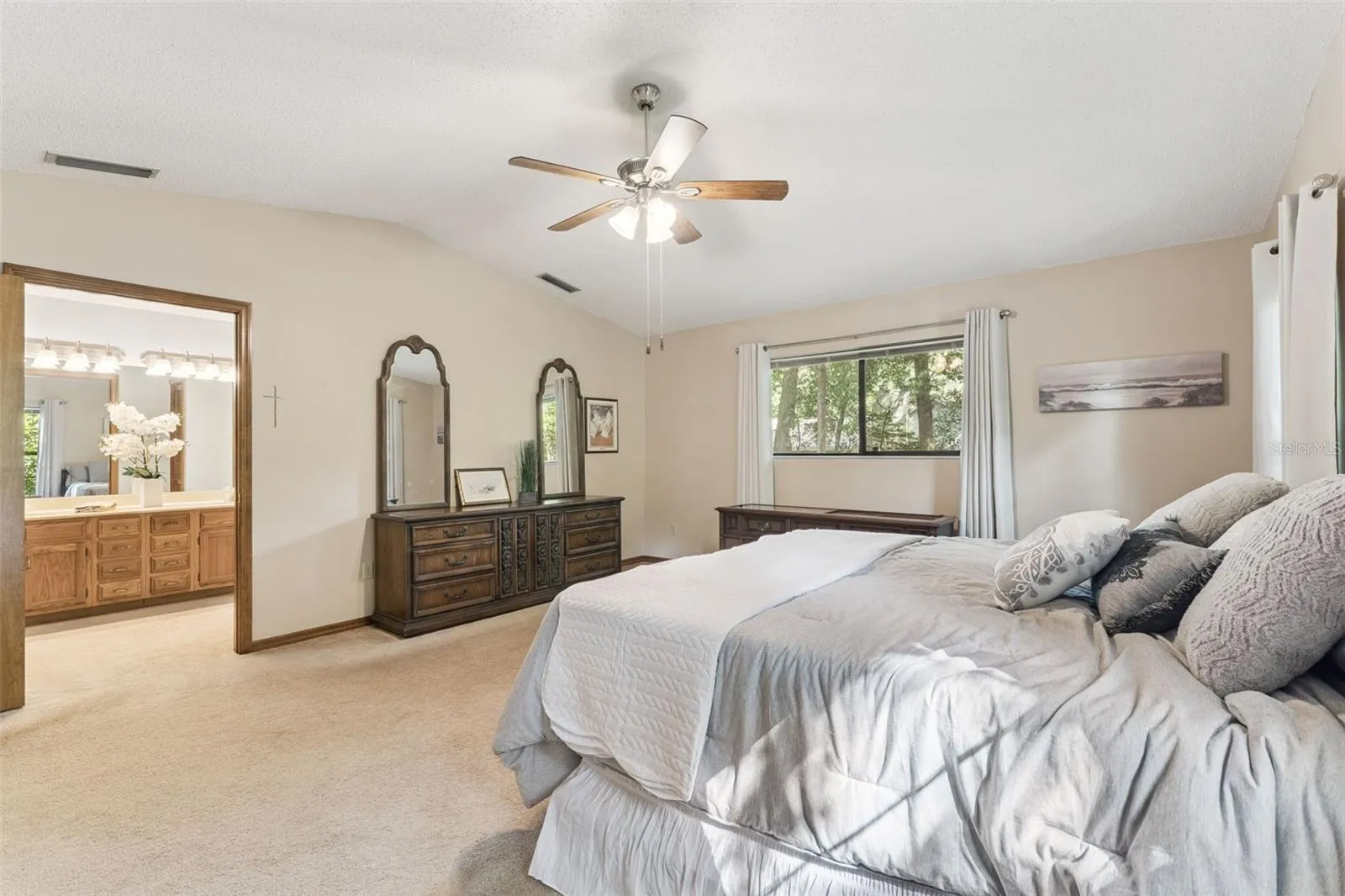 Primary suite