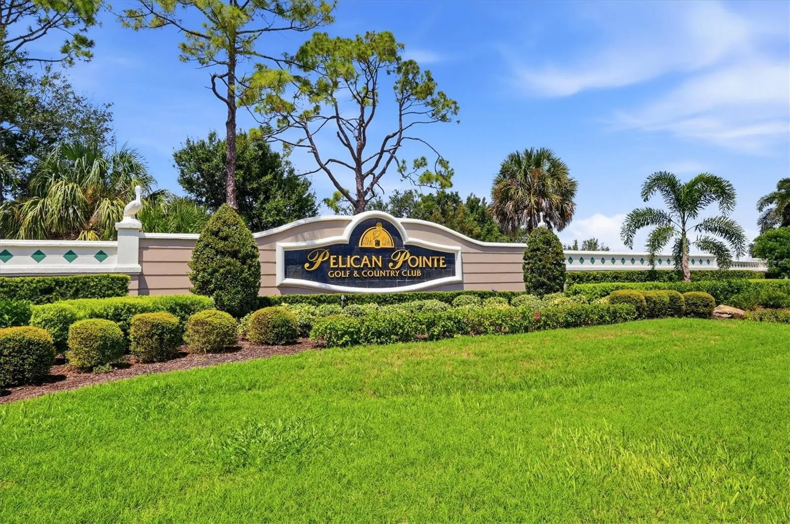 Pelican Pointe