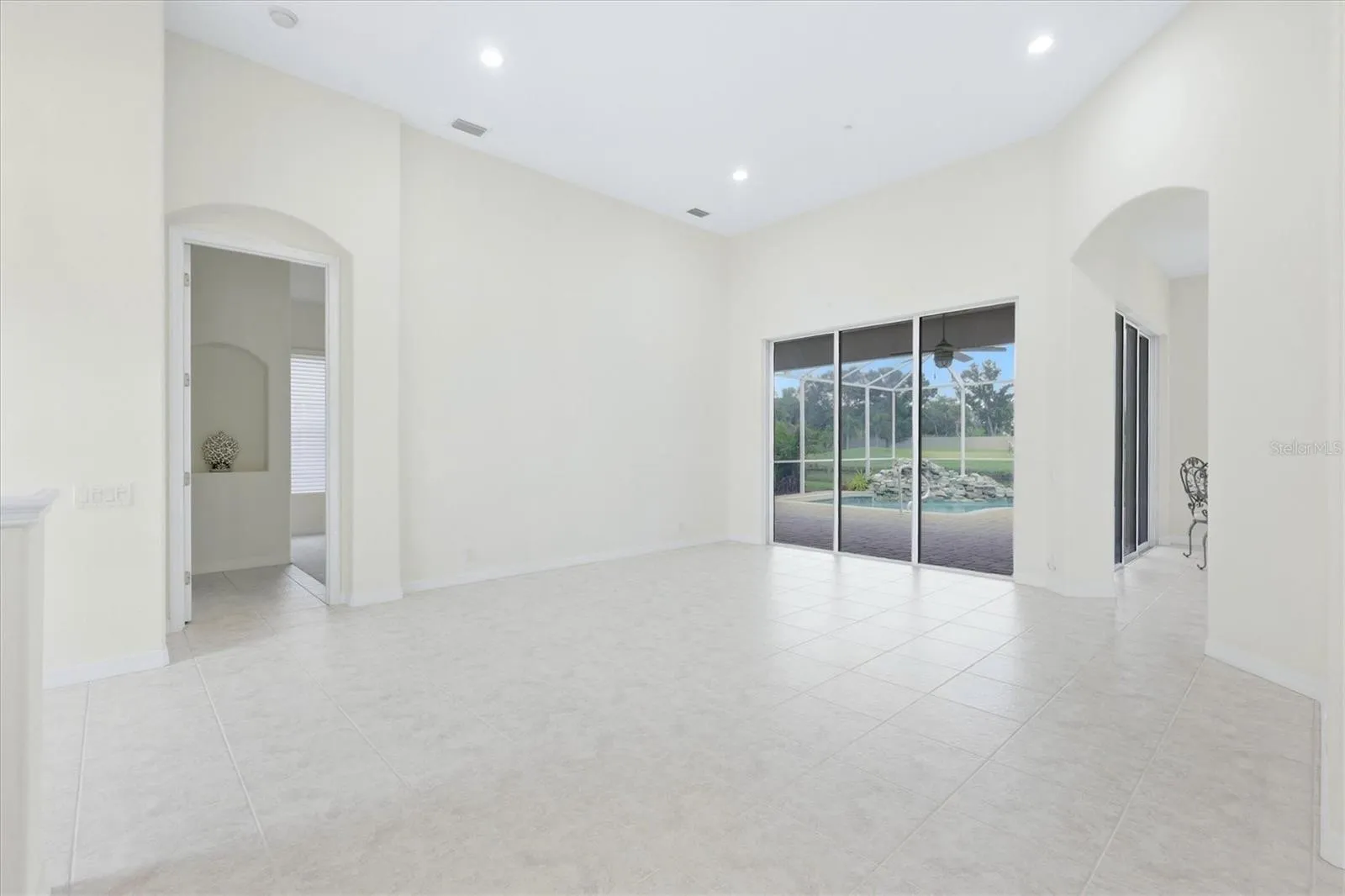 Formal living area to Primary