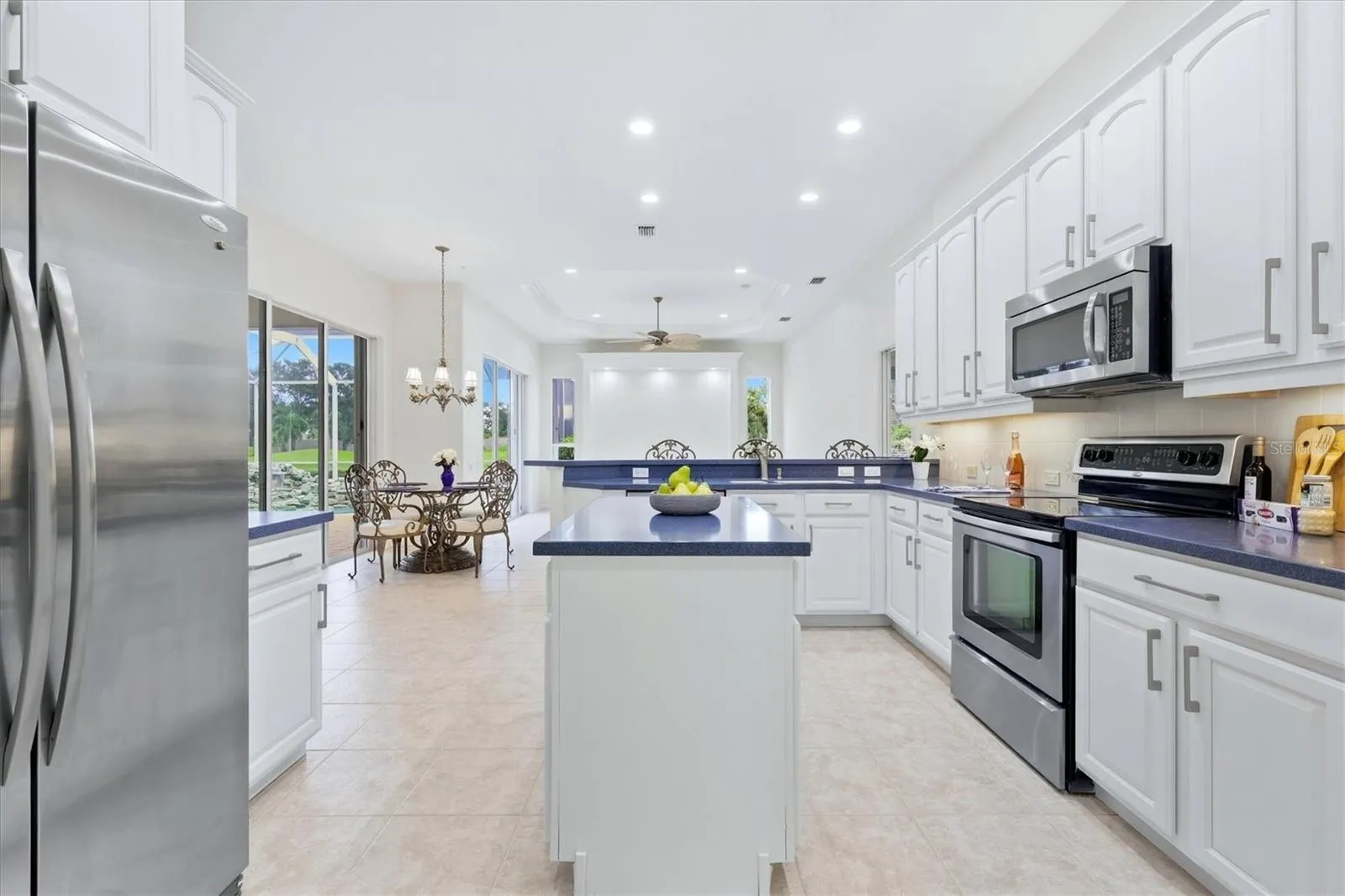 Lots of cabinets + kitchen island