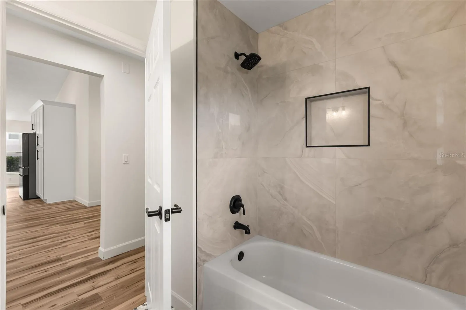 Modern guest bathroom
