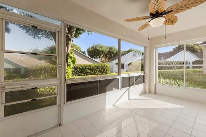 Covered screened in Lanai