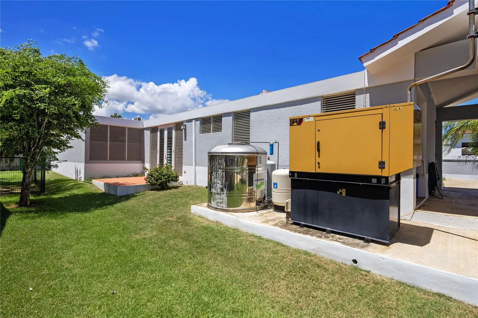 13 KW Generator, 100 Gallon Water Cistern and Water Softnening System included