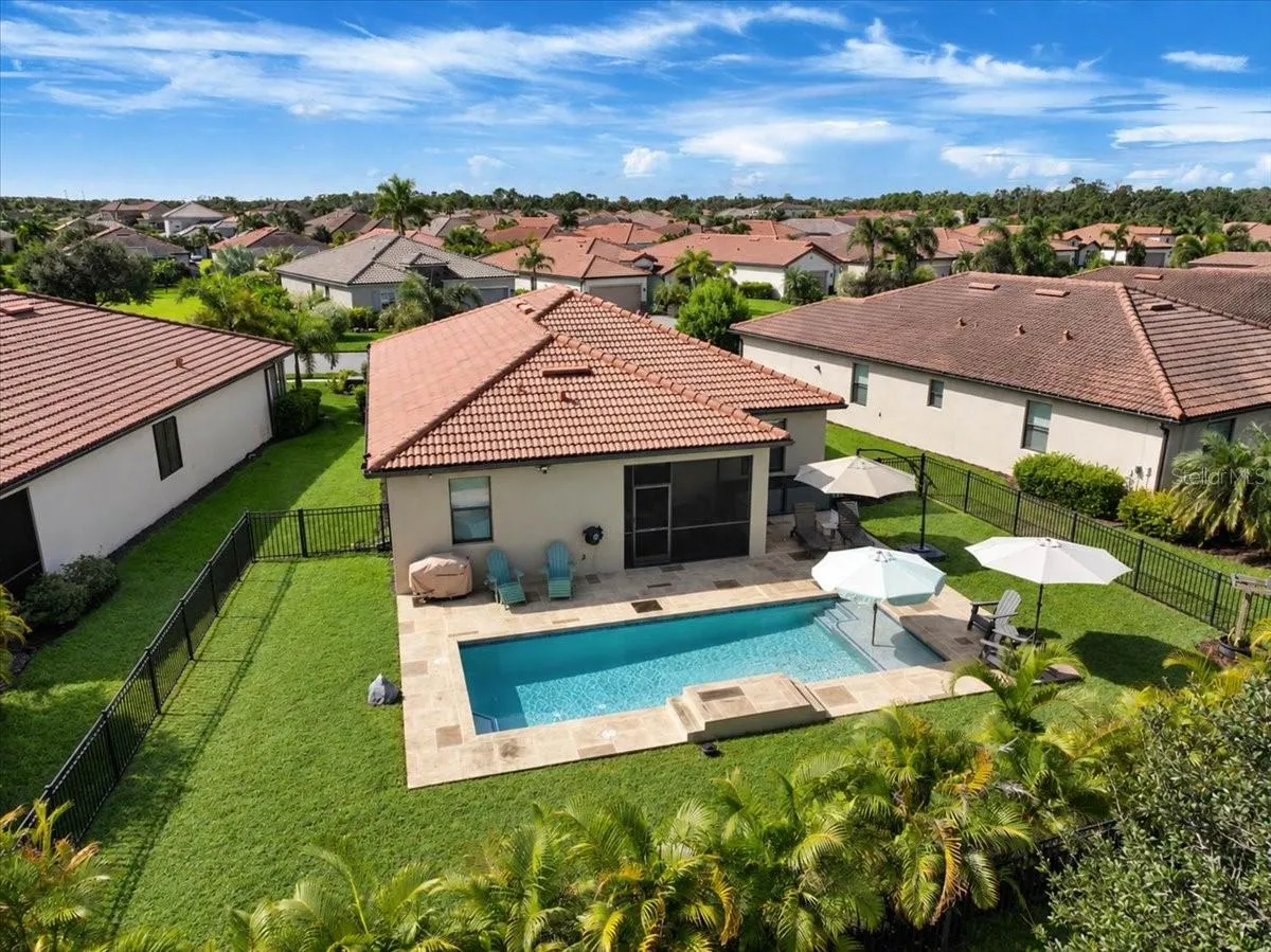 Heated Saltwater Pool