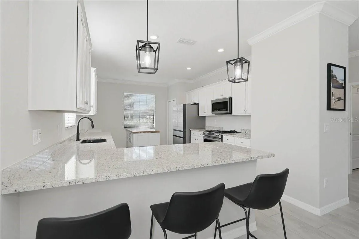 Eat in kitchen space