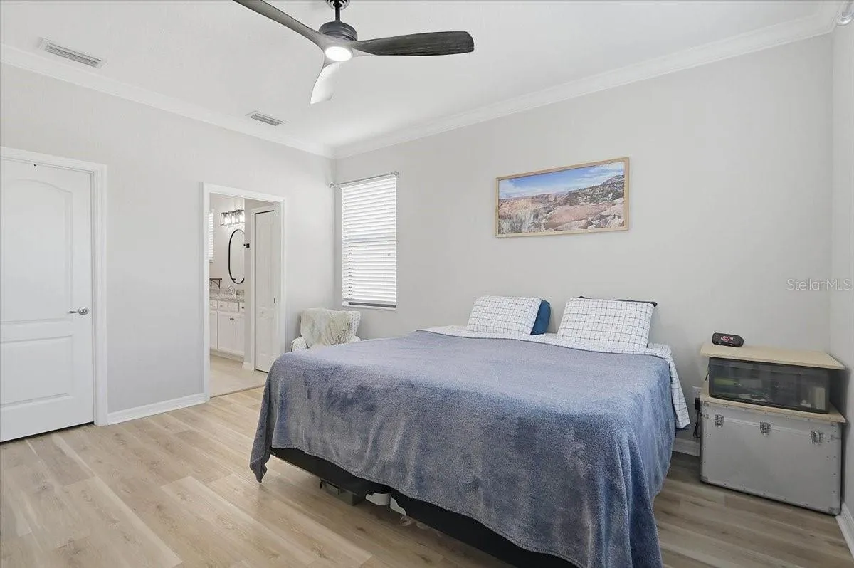 Primary suite