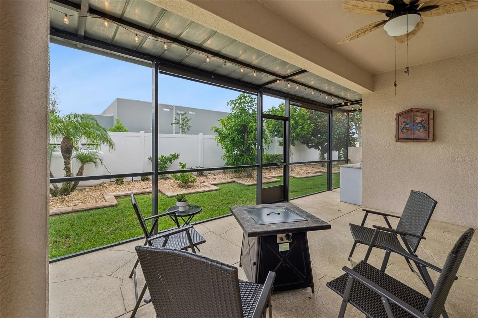 Retractable Solar Screens