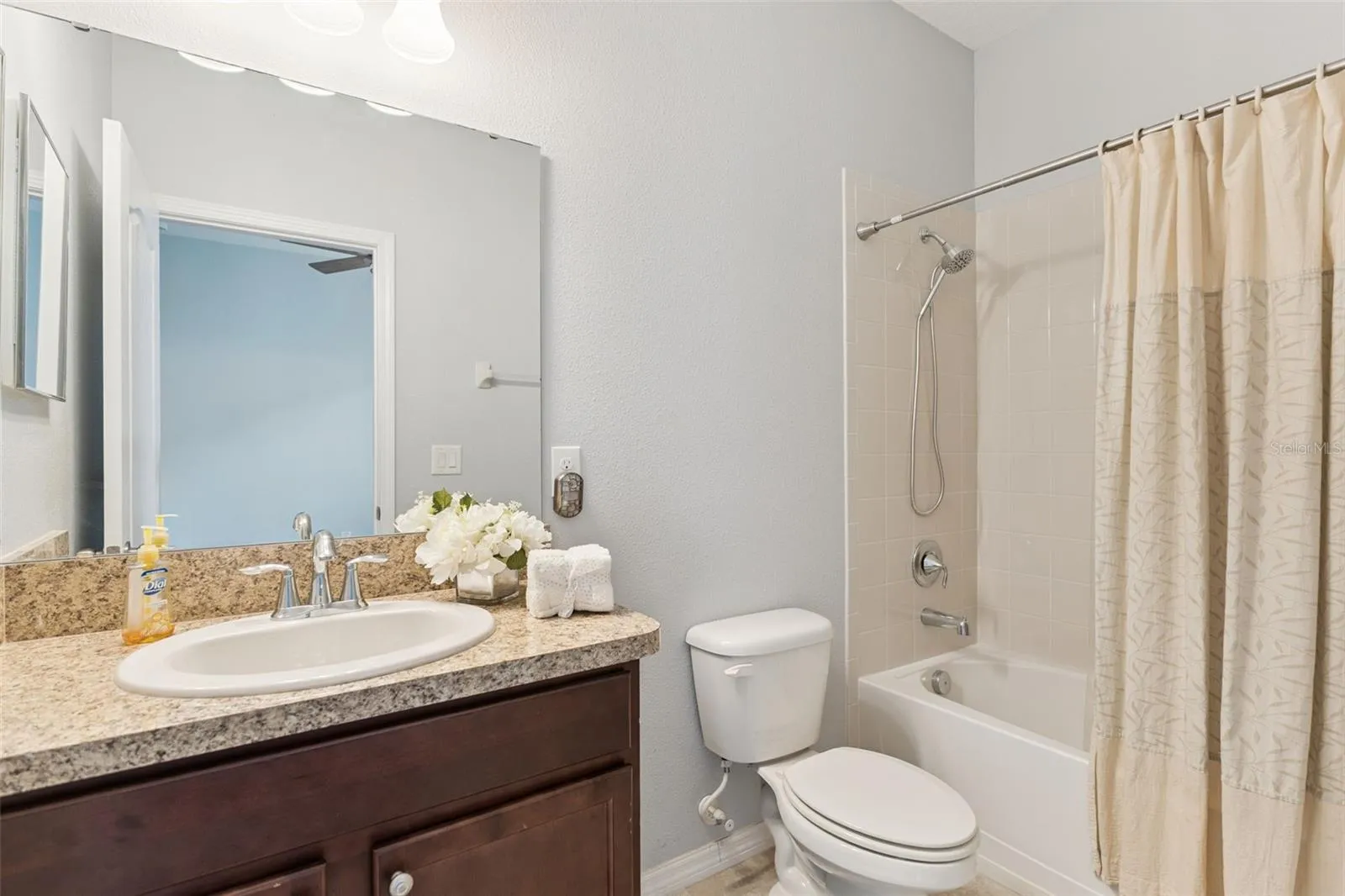 Ensuite Bath with Comfort Height Vanity and tub/shower unit