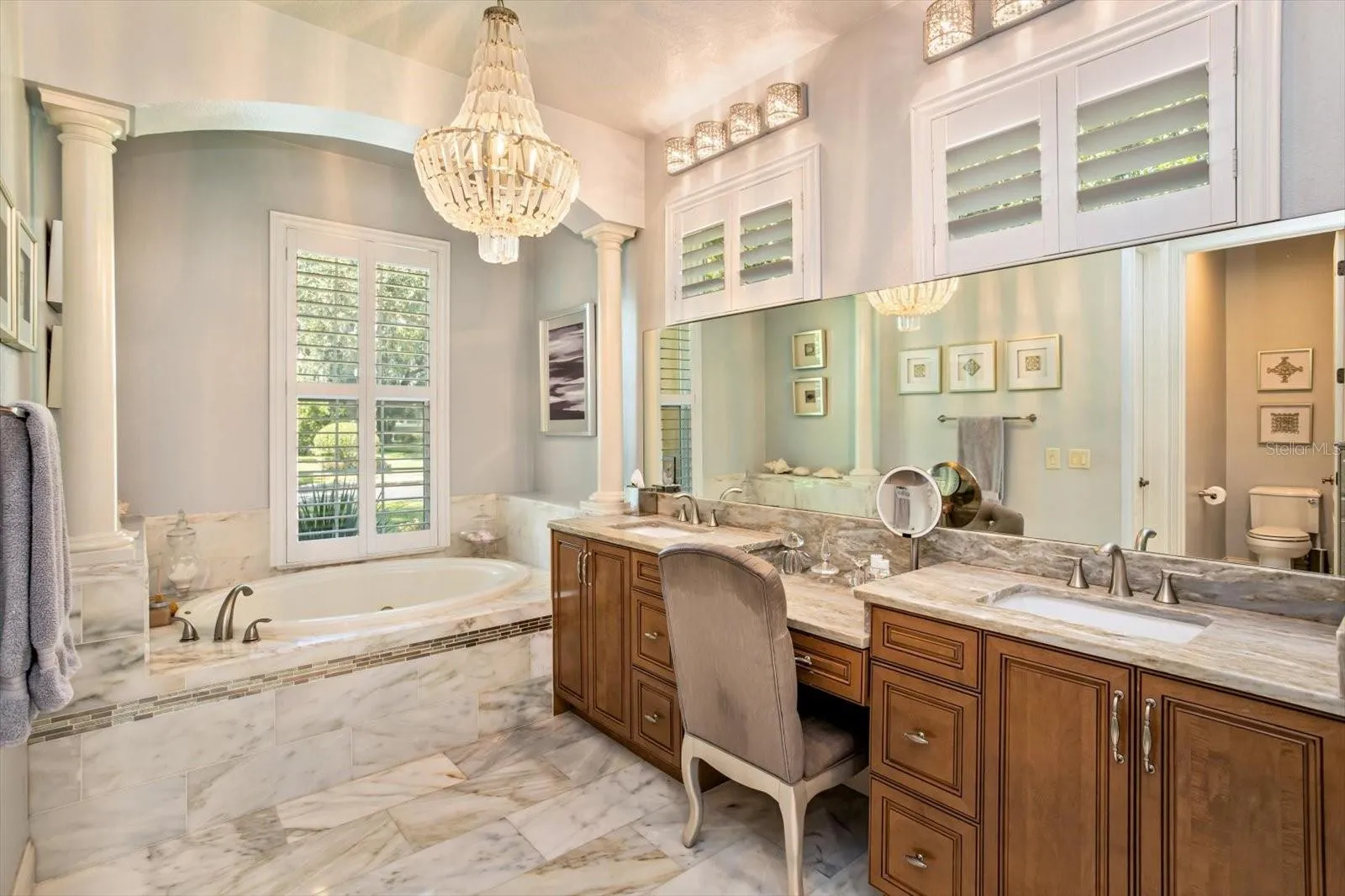 Primary Bath - Jetted Garden Tub