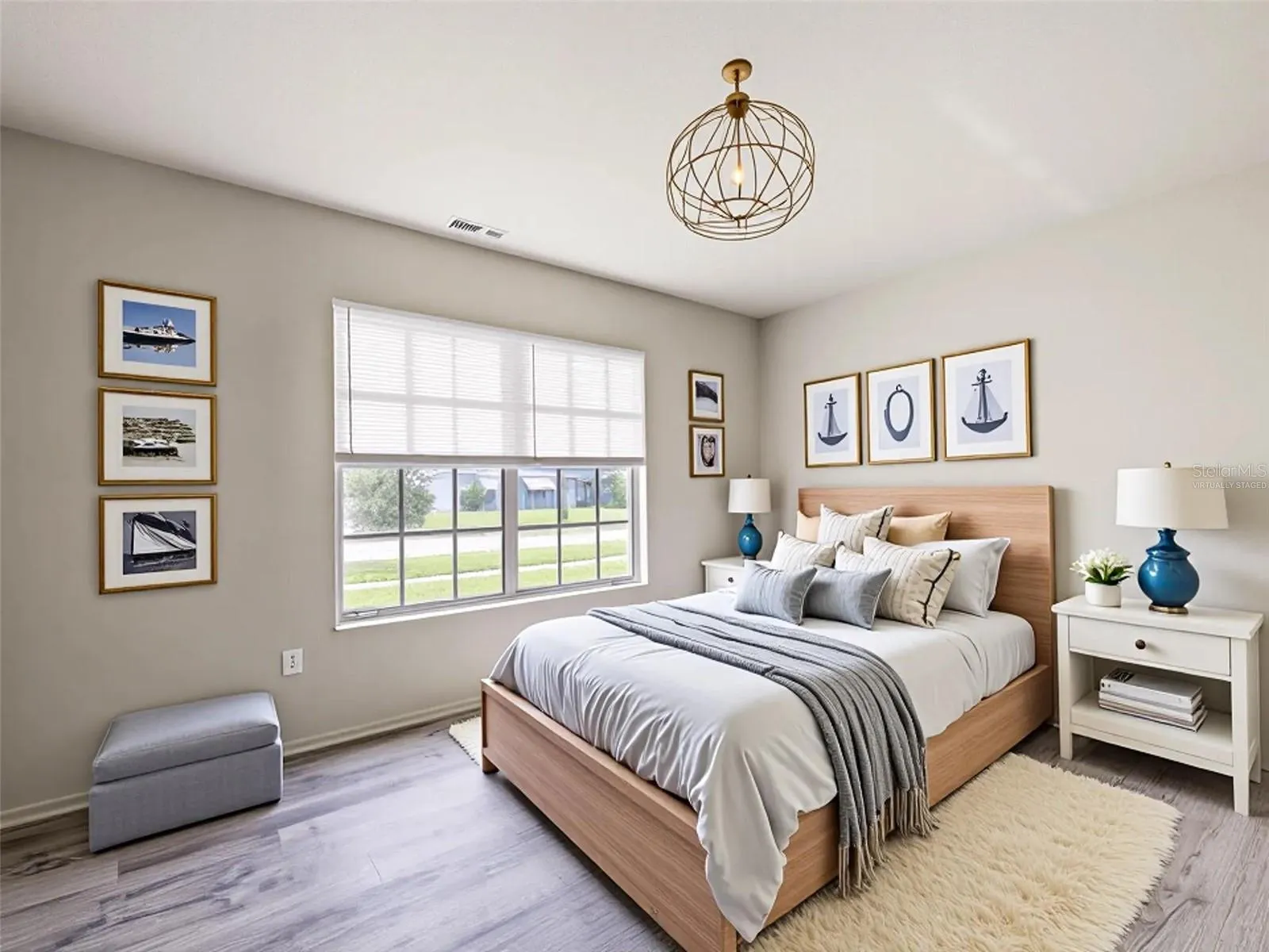 Office/additional Bedroom Virtually staged