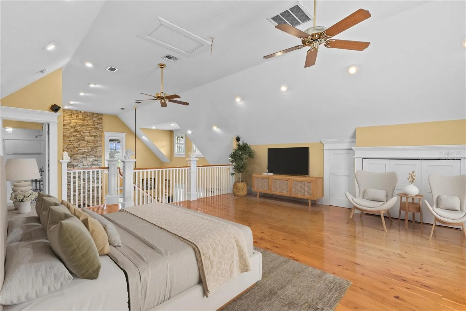 Virtually Staged Loft with possible Bedroom with no modifications