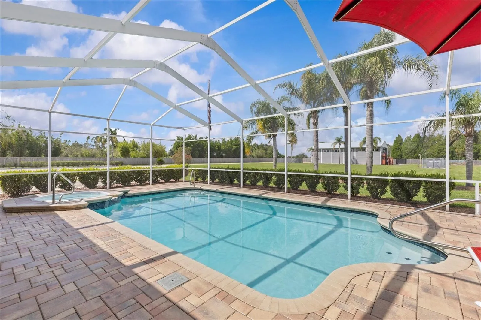 Solar Heated Pool &amp; Spa