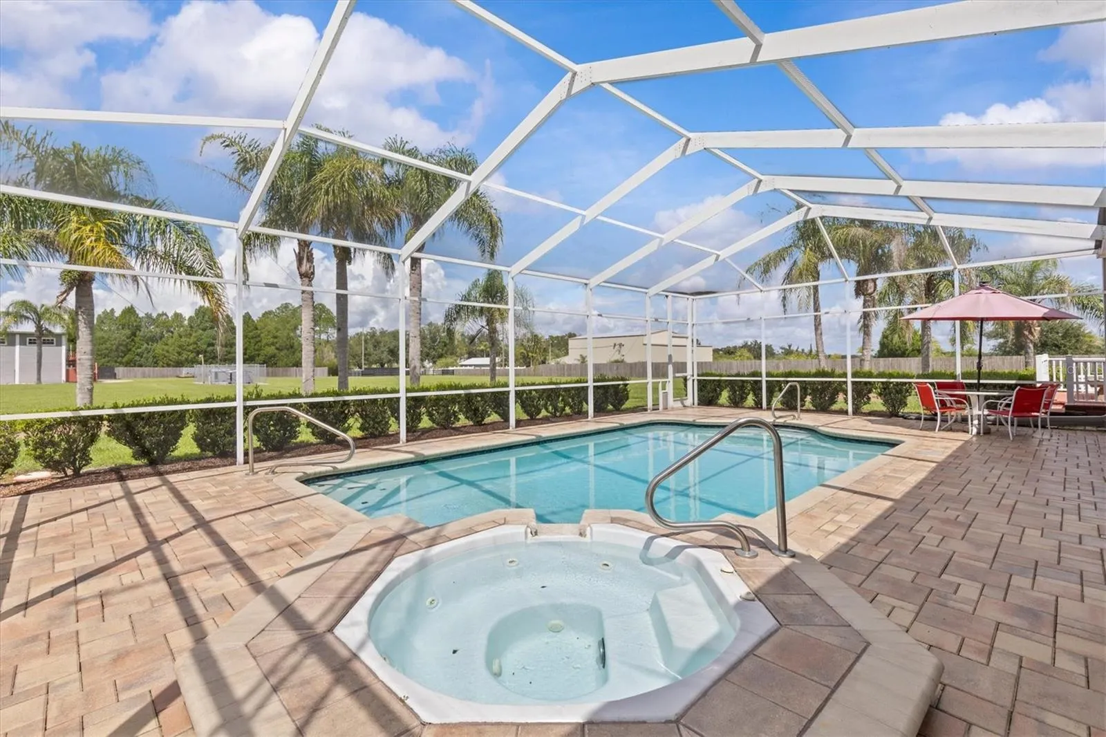 Solar Heated Spa &amp; Pool